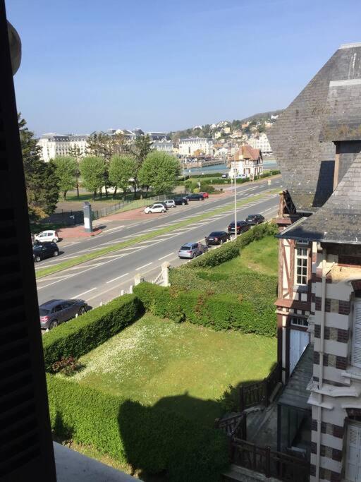 Les Embruns - Plein Ciel - Appartement 3Eme Etage Deauville Exteriör bild
