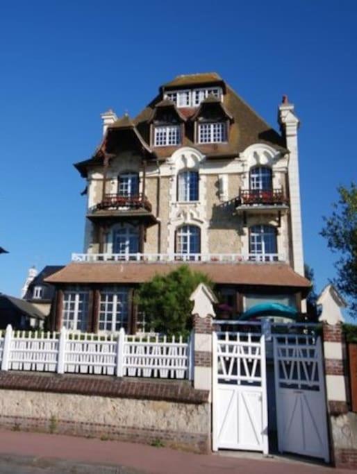 Les Embruns - Plein Ciel - Appartement 3Eme Etage Deauville Exteriör bild