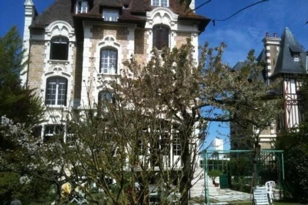 Les Embruns - Plein Ciel - Appartement 3Eme Etage Deauville Exteriör bild